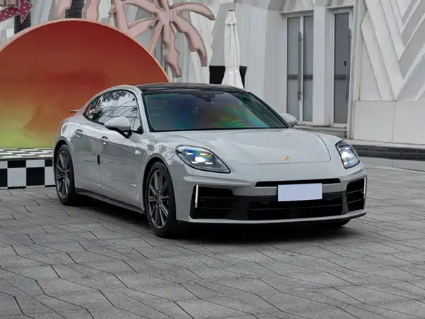 Porsche Panamera 2024