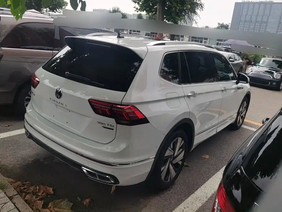 Volkswagen Tiguan L 2023