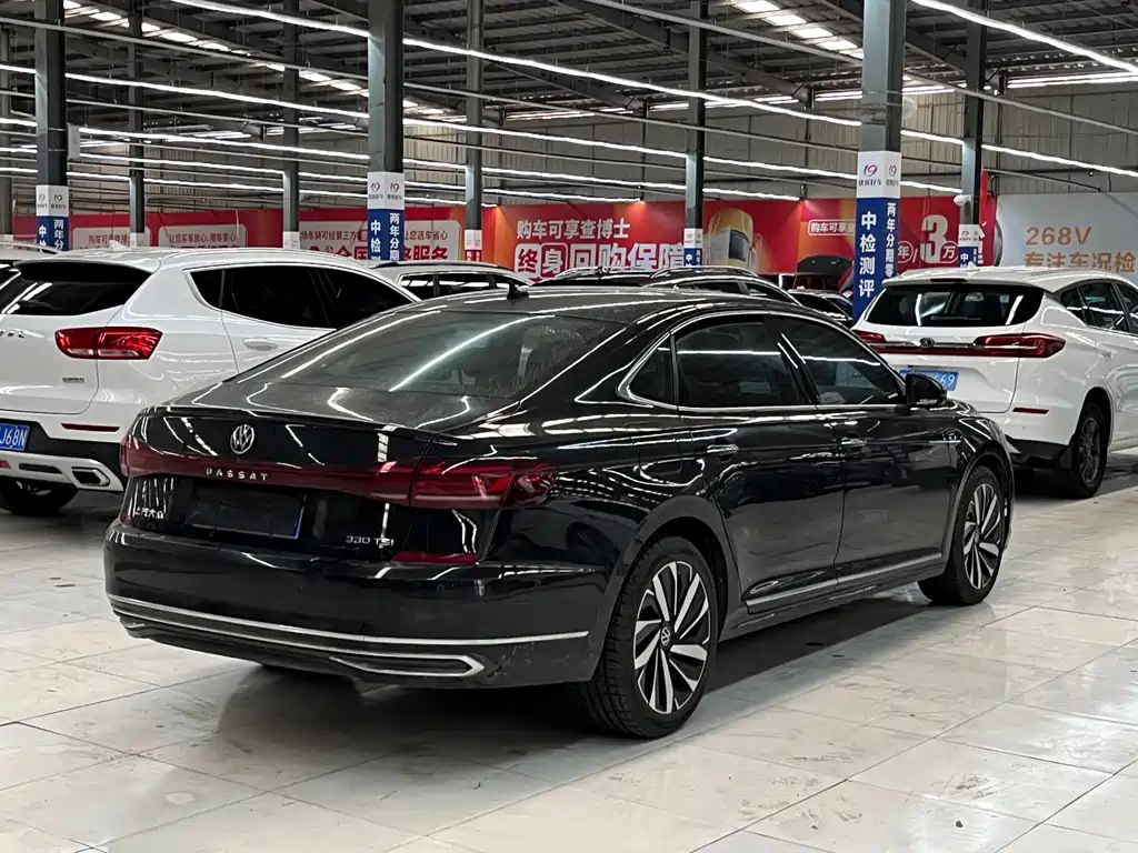 Volkswagen Passat 2022 — фото 15