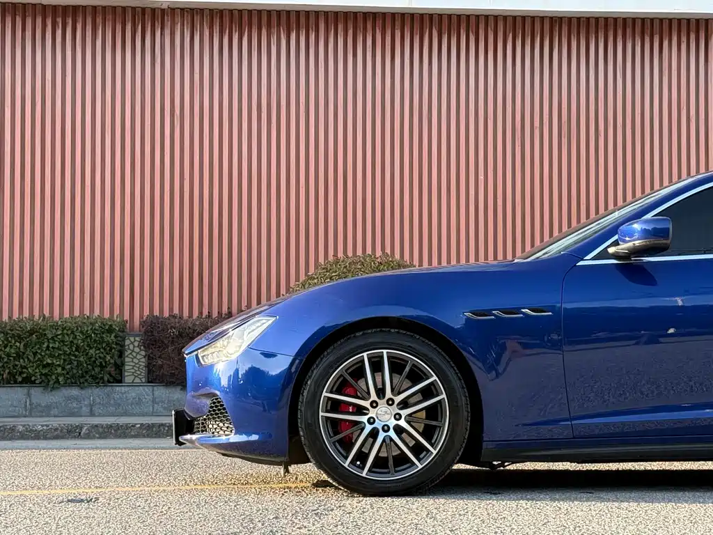 Maserati Ghibli 2016 — фото 4