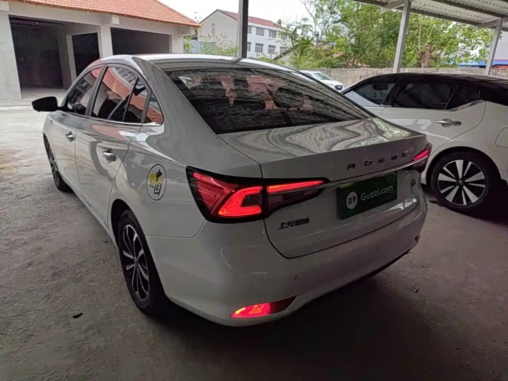 Roewe i5 2020