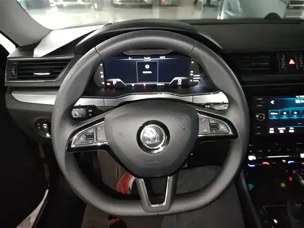 Skoda Superb 2019