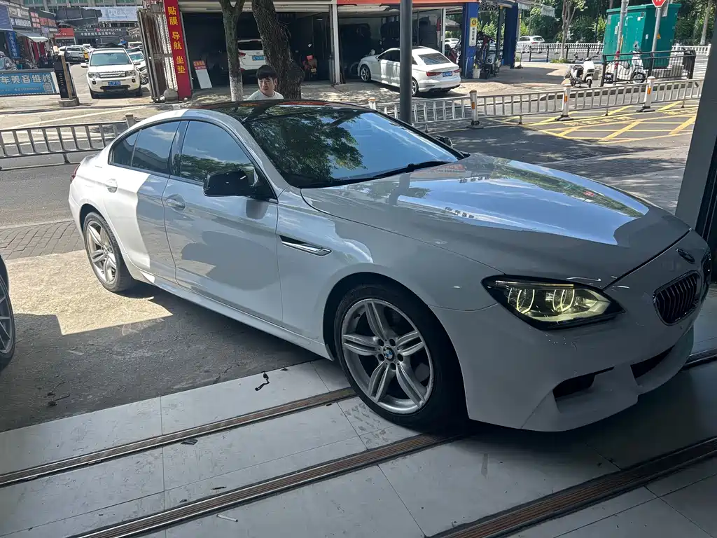 BMW 6 Series 2014 — фото 10