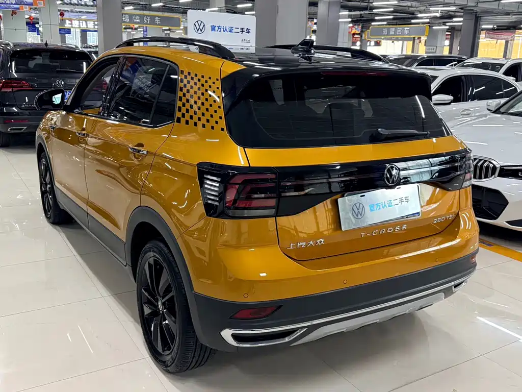 Volkswagen T-Cross 2022 — фото 9