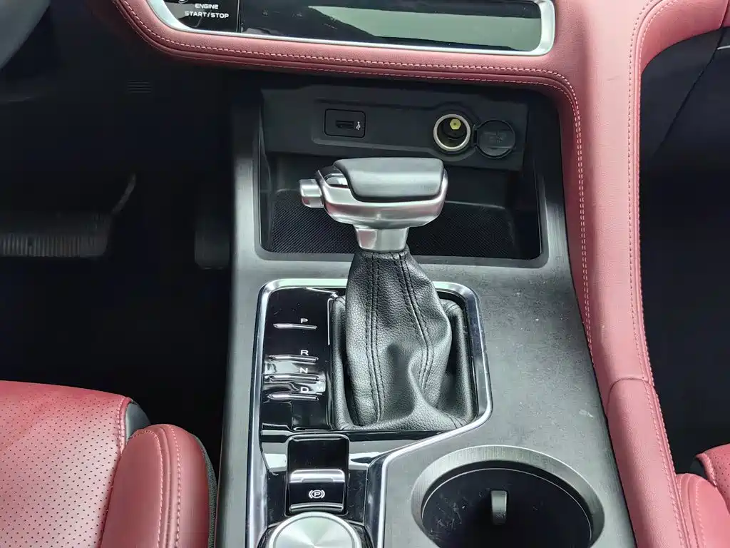 Changan CS75PLUS 2020 — фото 13