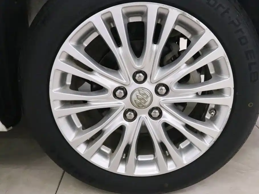 Buick Excelle 2015 — фото 15