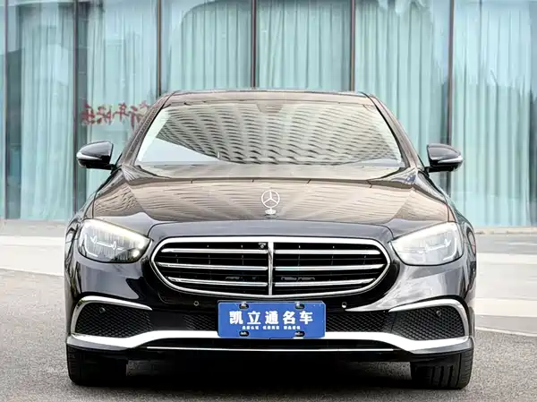 Mercedes-Benz E-Class 2022