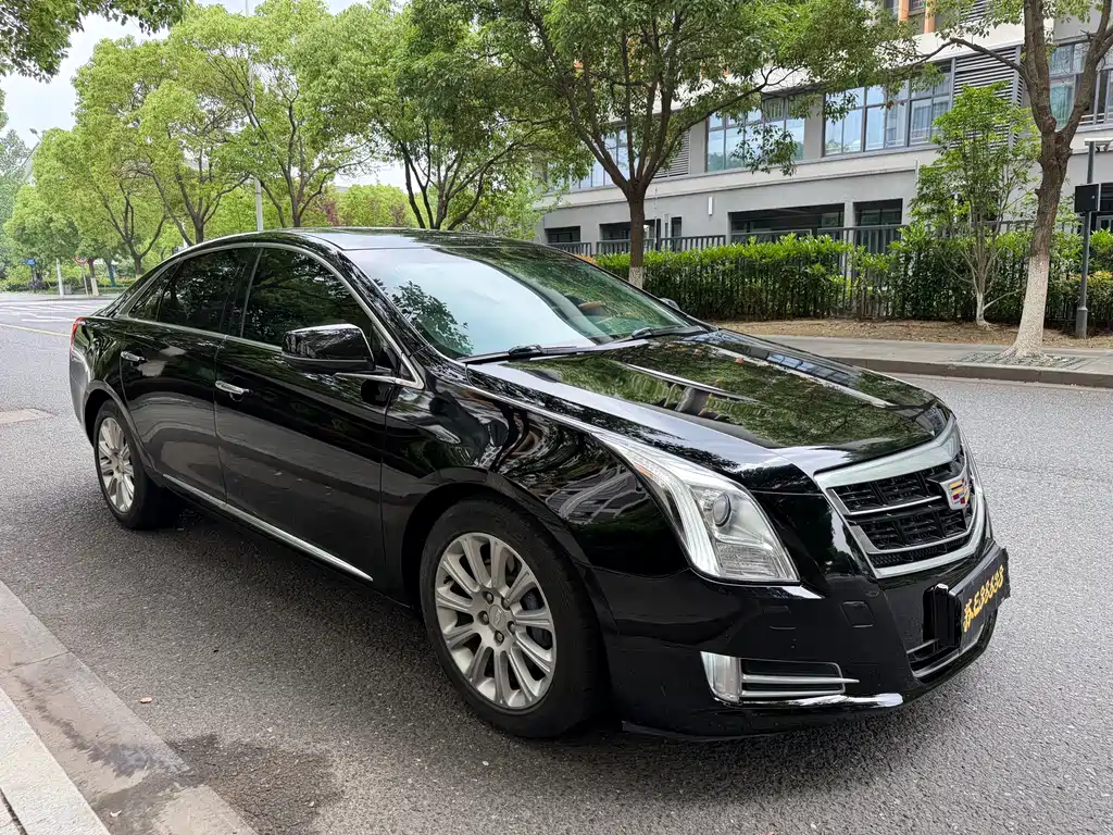 Cadillac XTS 2017 — фото 3