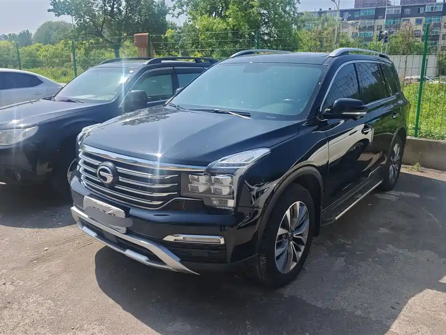 GAC Motor Trumpchi GS8 2017 — фото 1