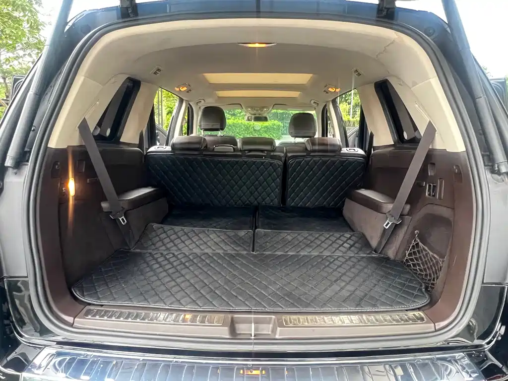 Mercedes-Benz GLS 2018 — фото 34