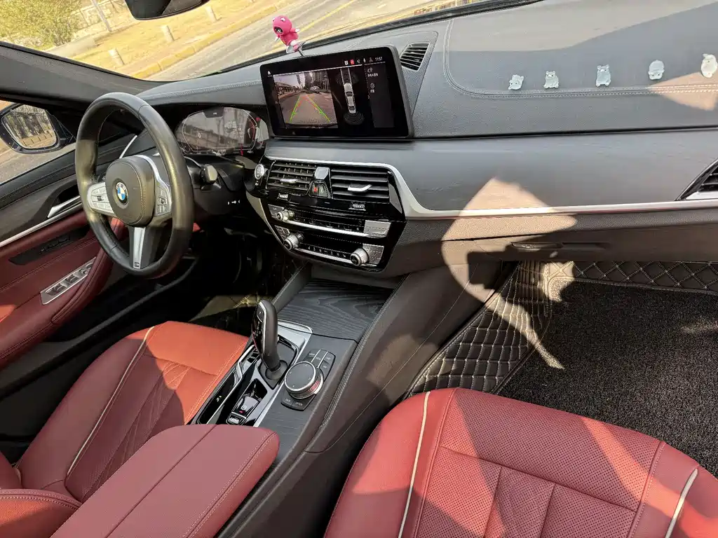 BMW 5 Series 2023