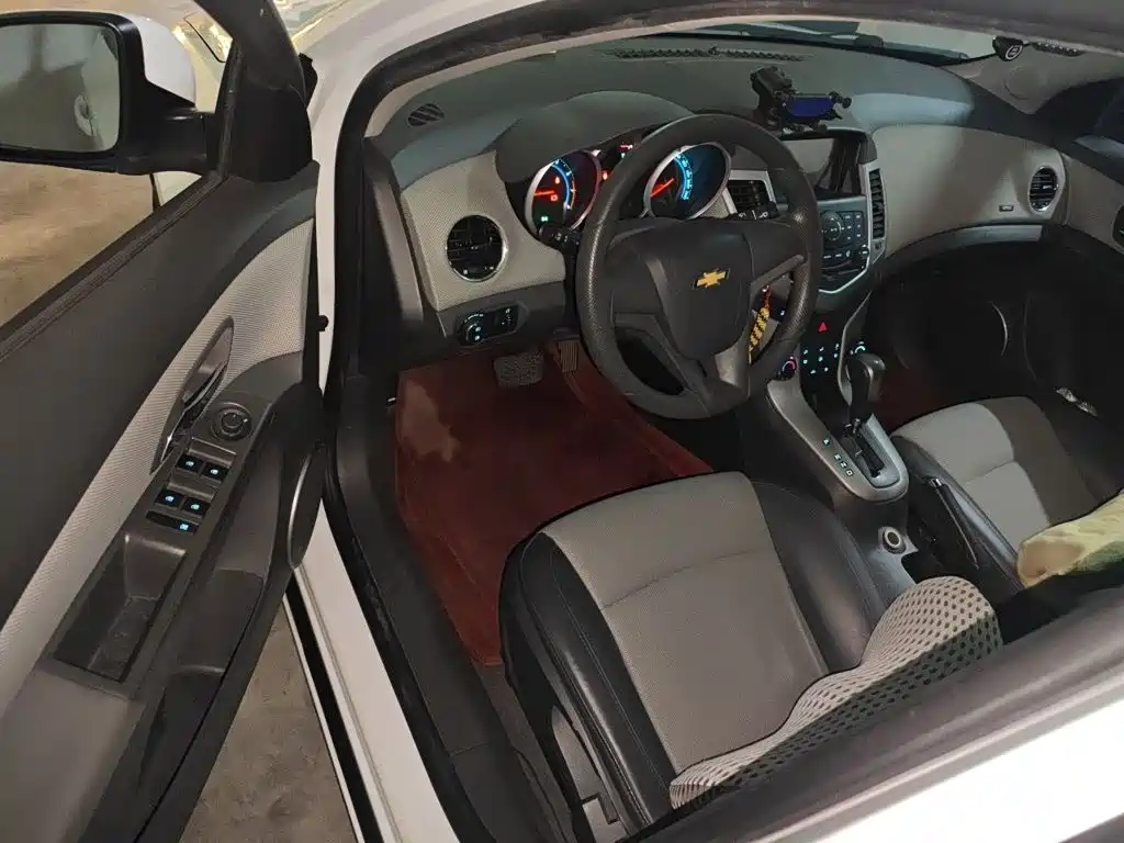 Chevrolet Cruze 2014 — фото 14