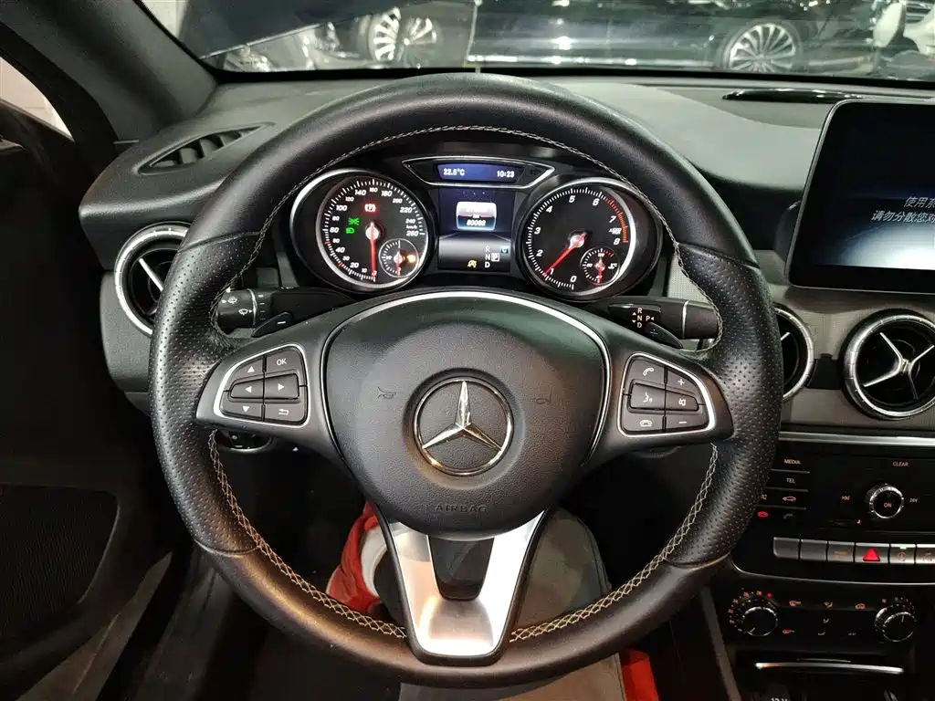 Mercedes-Benz CLA 2018 — фото 3