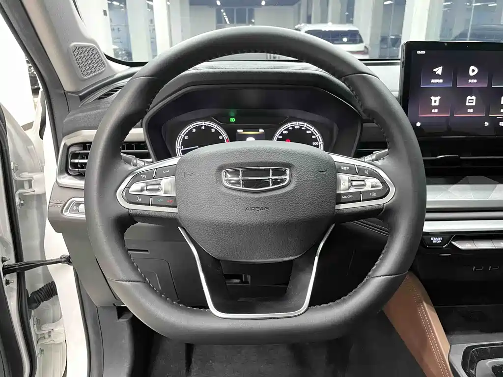 Geely Vision X6 2022 — фото 8