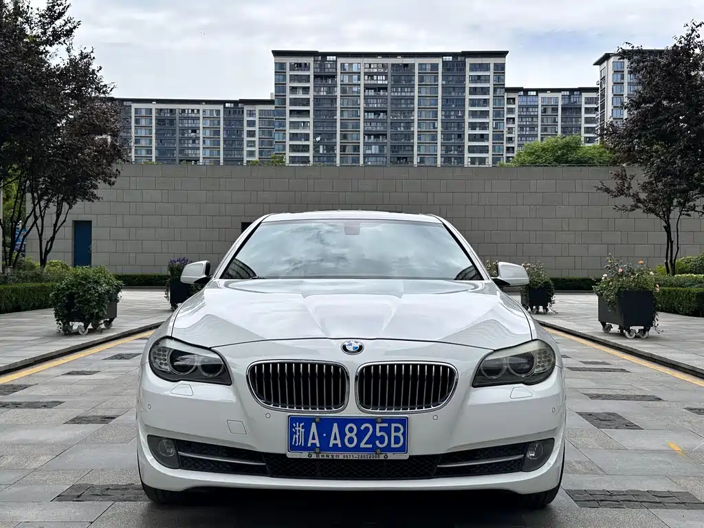 BMW 5 Series 2013 — фото 2