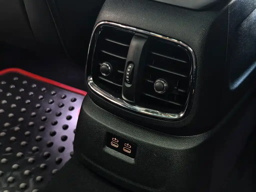 MINI JCW COUNTRYMAN 2019 — фото 18