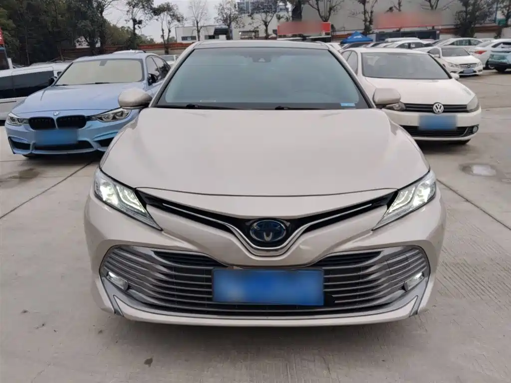 Toyota Camry 2021 — фото 3