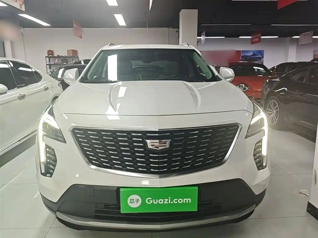 Cadillac XT4 2023 — фото 3