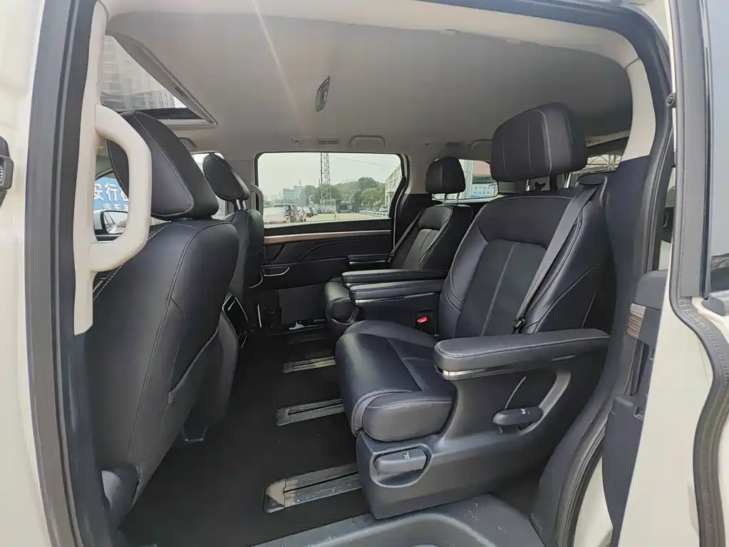 GAC Motor Trumpchi M8 2020 — фото 5