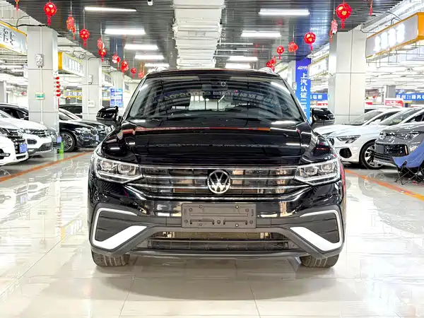 Volkswagen Tiguan L 2022