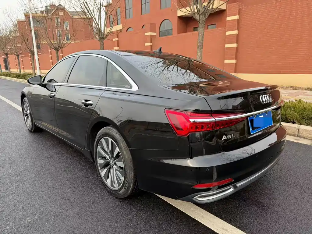 Audi A6L 2019 — фото 30