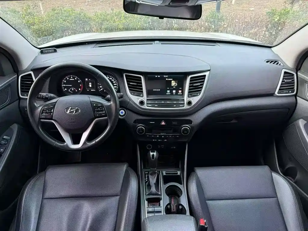Hyundai Tucson 2017 — фото 22