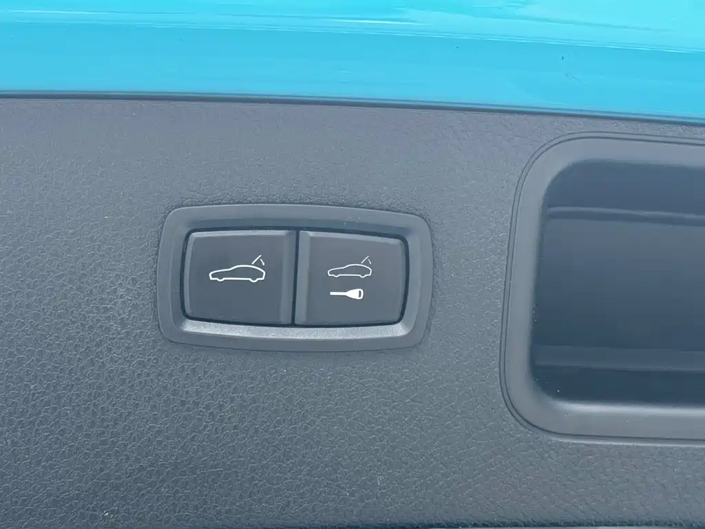 Porsche Macan 2018 — фото 11