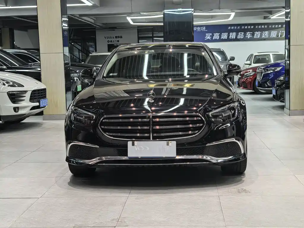 Mercedes-Benz E-Class 2022