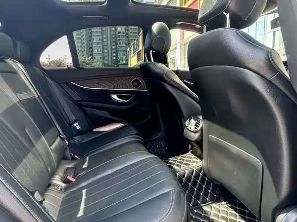 Mercedes-Benz E-Class 2021