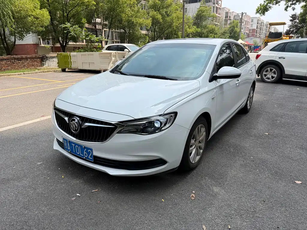 Buick Excelle 2021 — фото 1