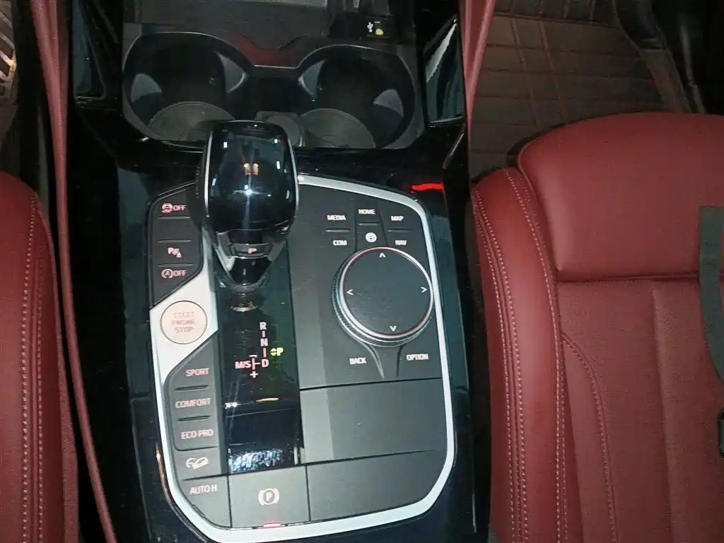 BMW X4 2024 — фото 10