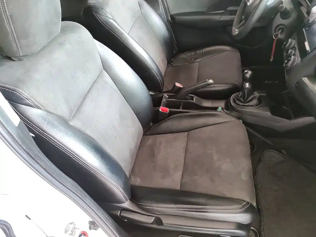 Honda Fit 2017 — фото 25