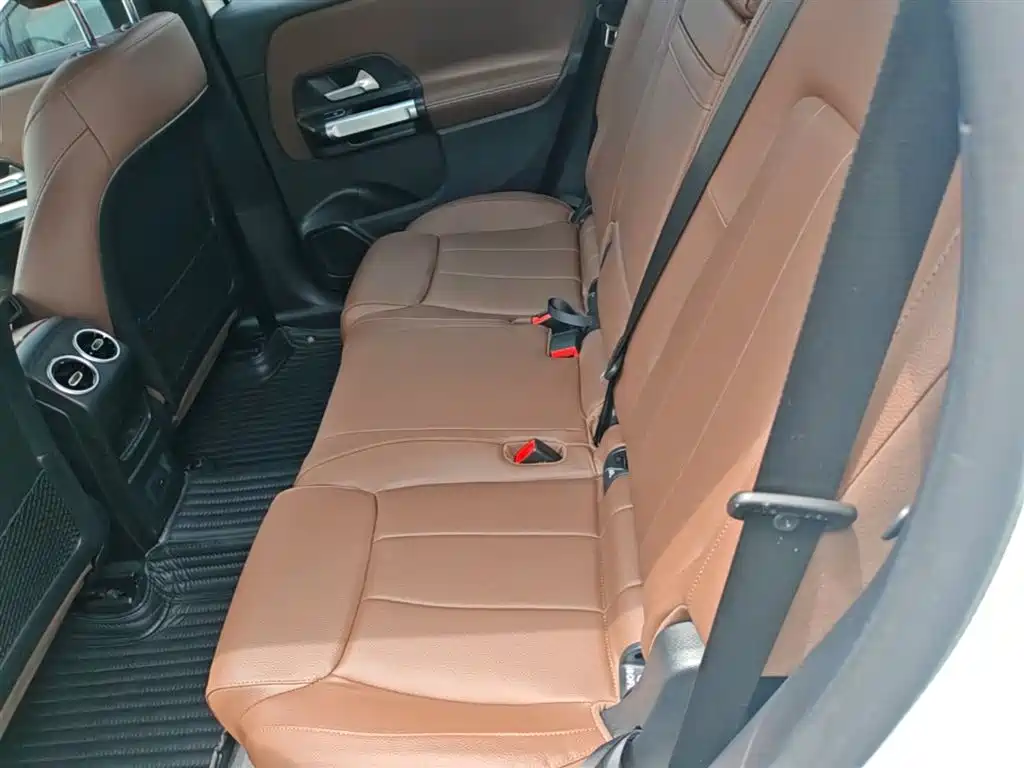 Mercedes-Benz GLB 2023 — фото 17
