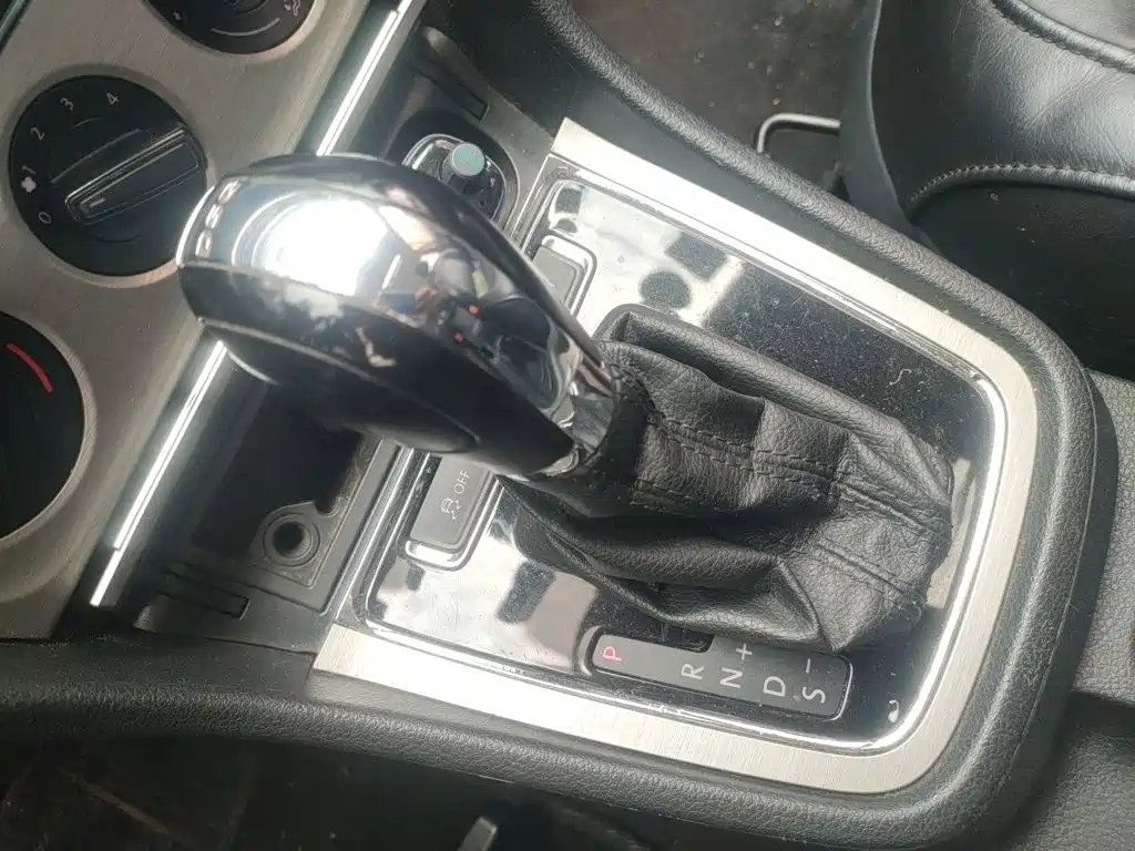 Volkswagen Lavida 2014