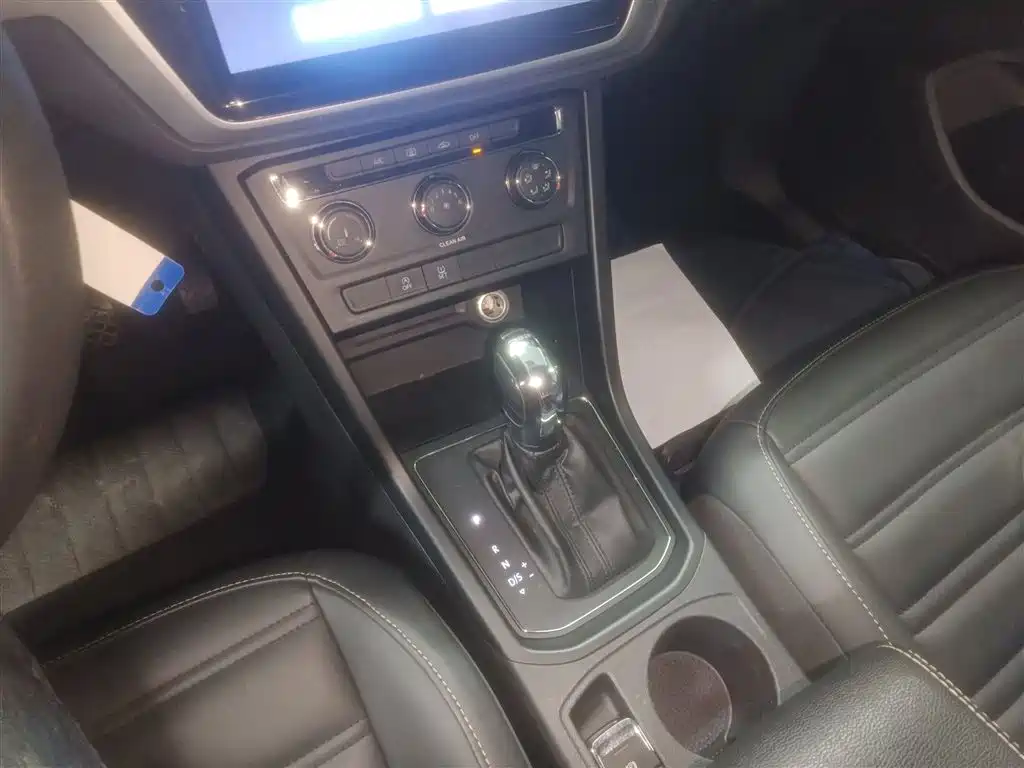 Volkswagen Touran 2019 — фото 14