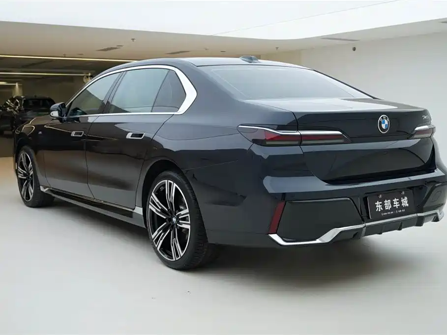 BMW 7 Series 2023 — фото 4