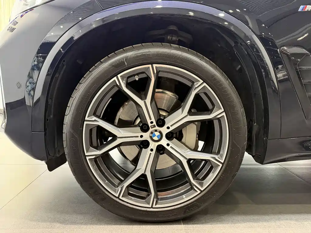 BMW X5 2024 — фото 19