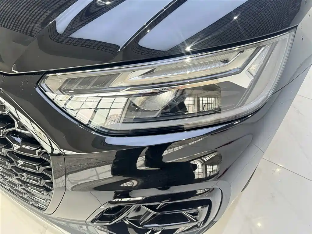 Audi Q5L Sportback 2024 — фото 14
