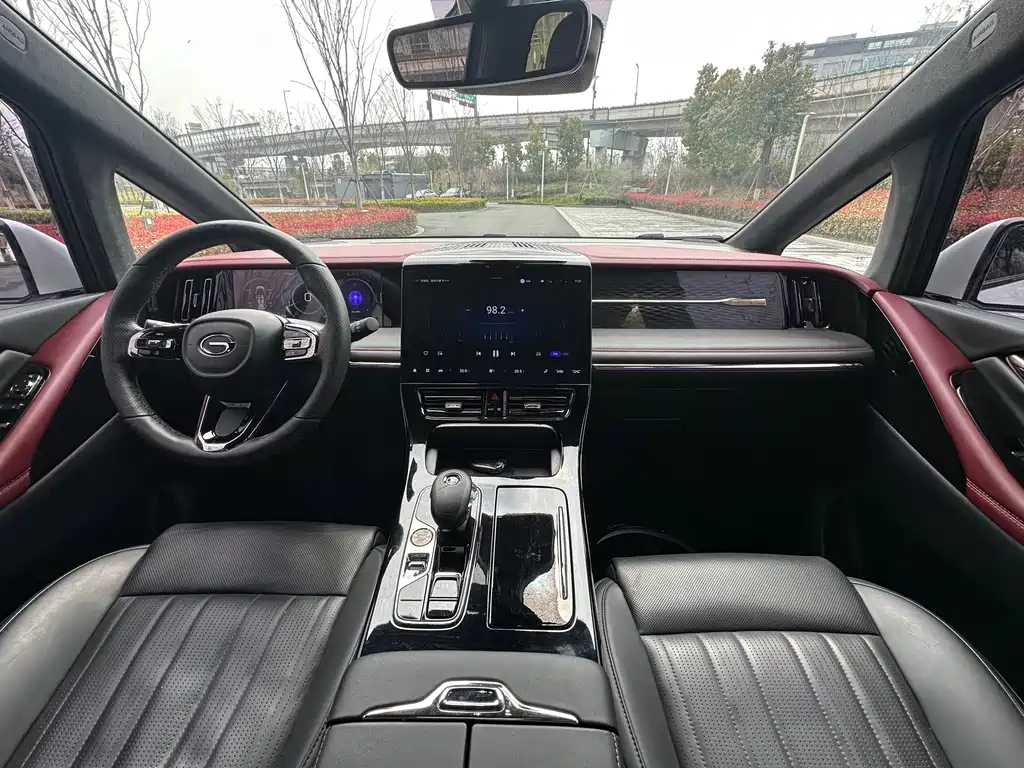 GAC Motor Trumpchi M8 2023 — фото 8