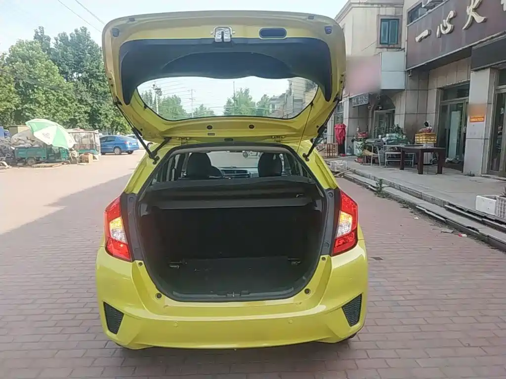 Honda Fit 2015 — фото 19