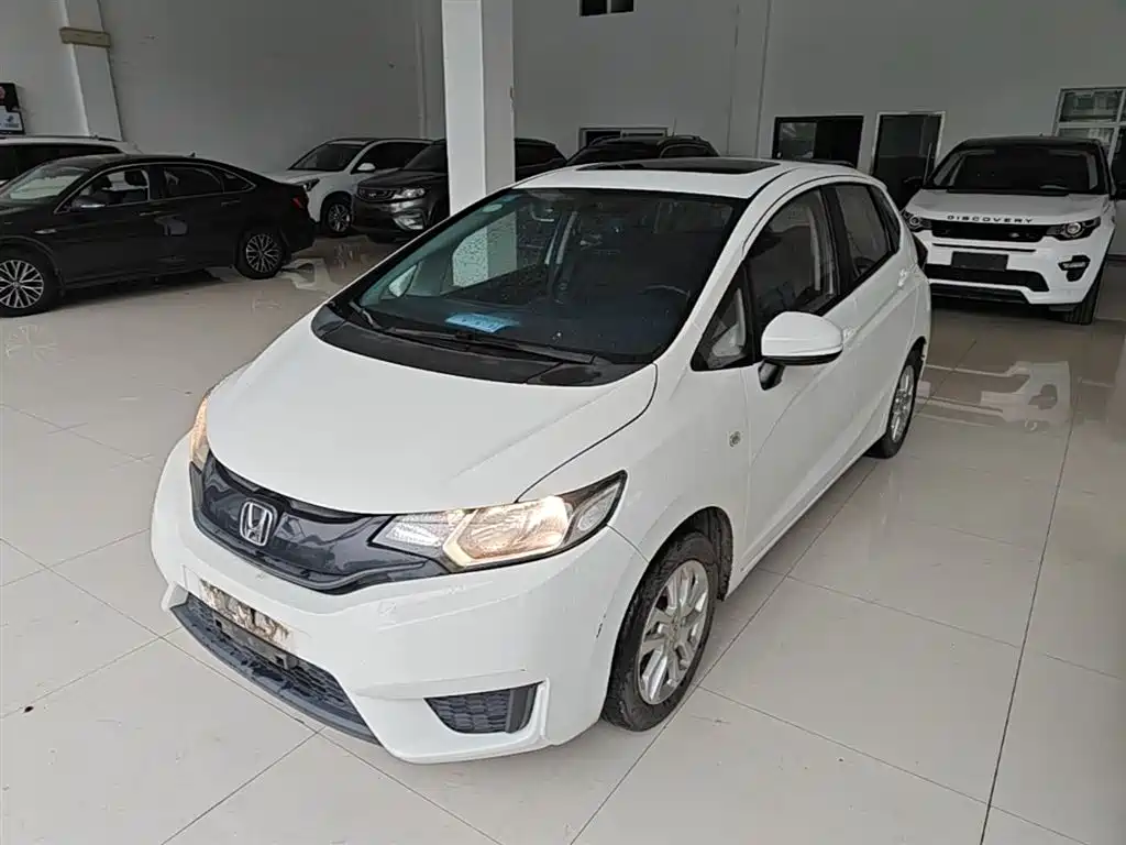 Honda Fit 2017 — фото 1