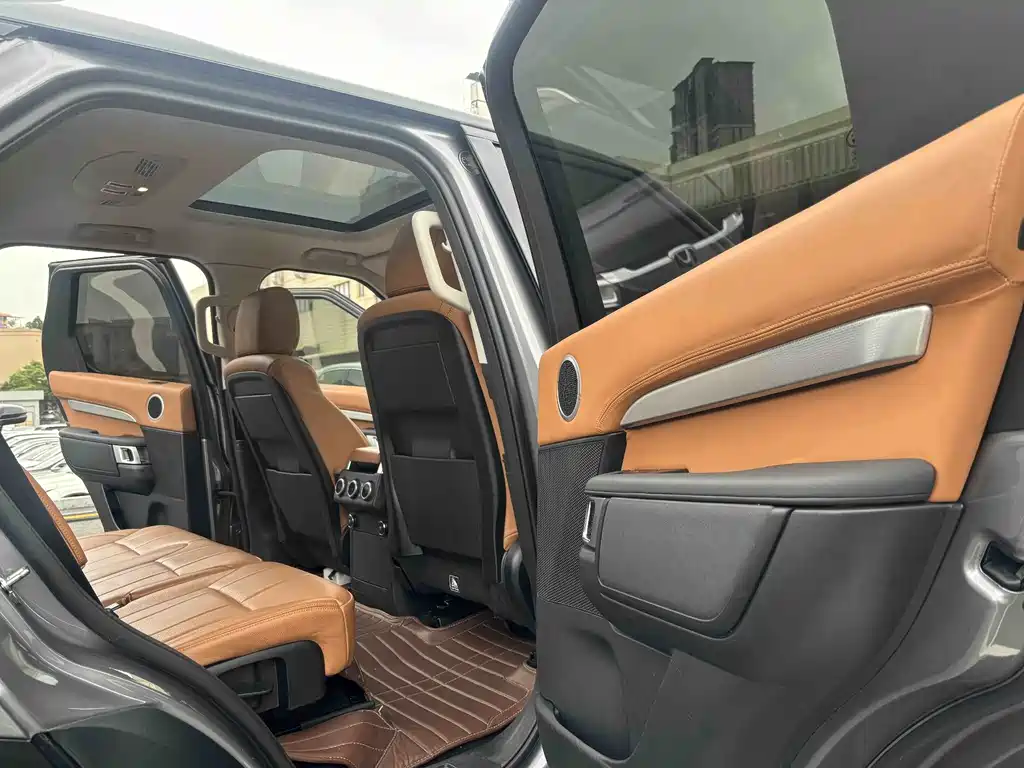 Land Rover Discovery 2021 — фото 13
