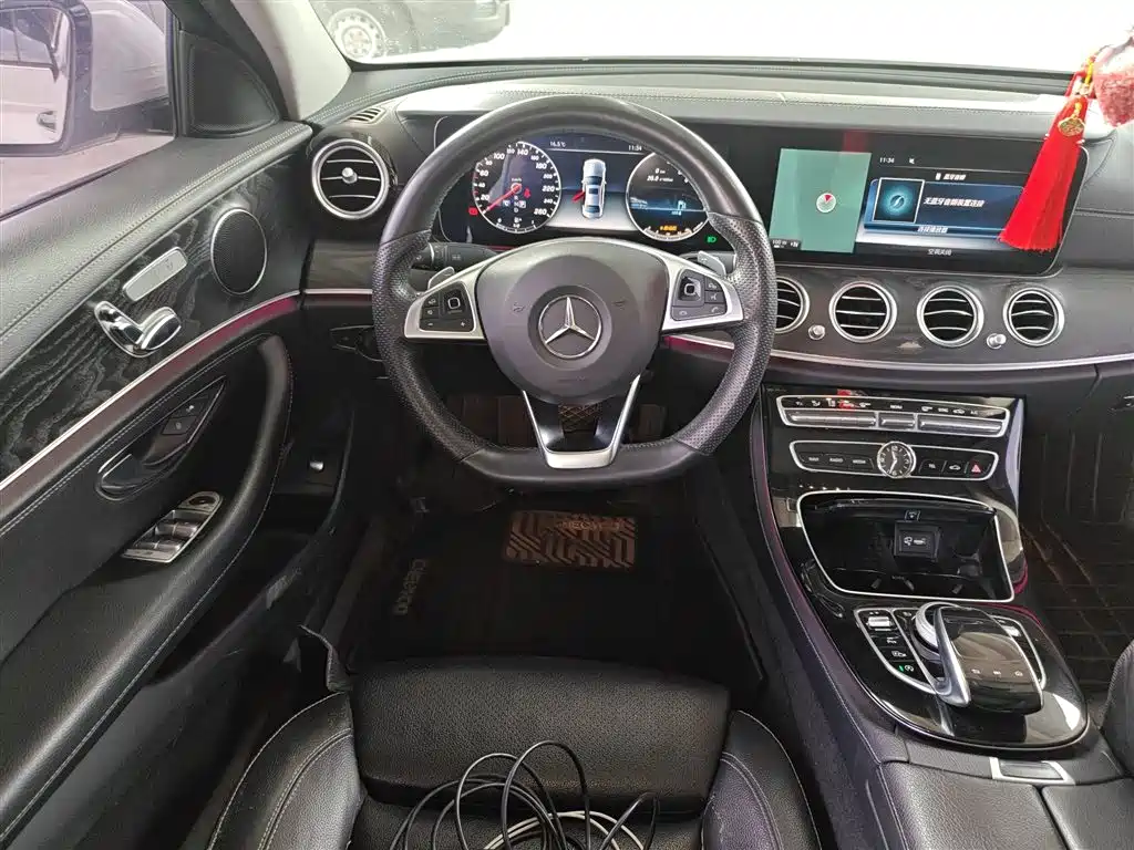 Mercedes-Benz E-Class 2016 — фото 7