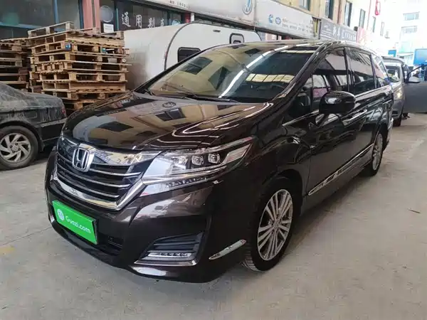 Honda Elysion 2016