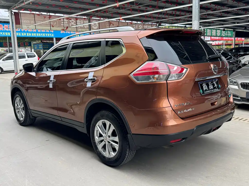 Nissan X-Trail 2015 — фото 16
