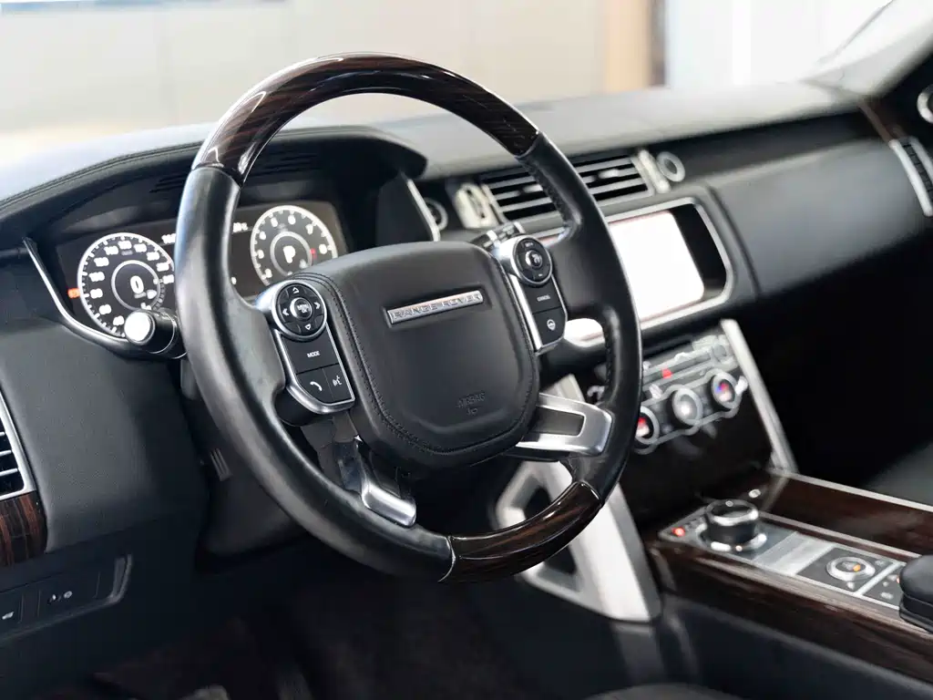 Land Rover Range Rover 2018 — фото 9