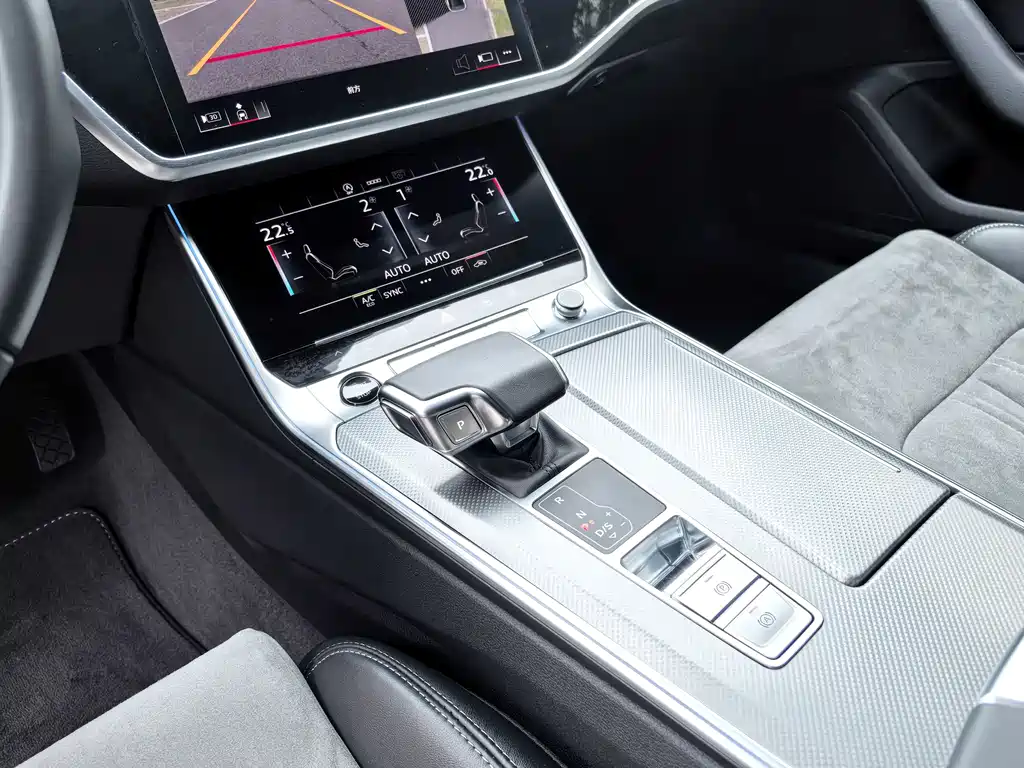 Audi A6L 2024 — фото 12