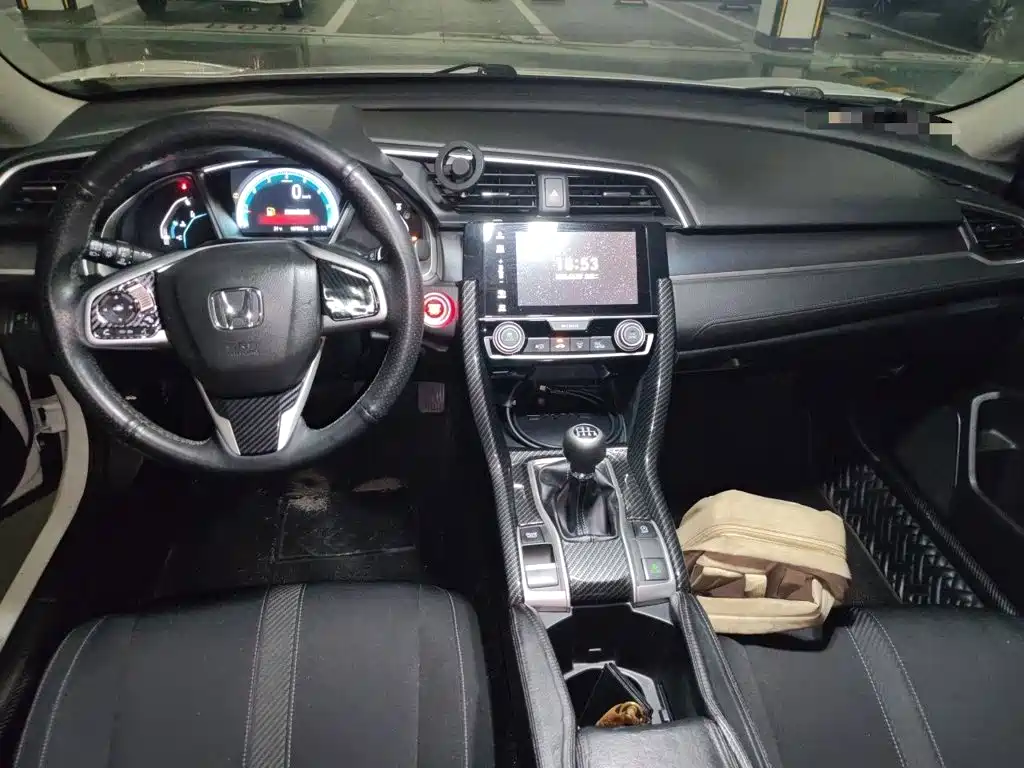 Honda Civic 2016 — фото 10