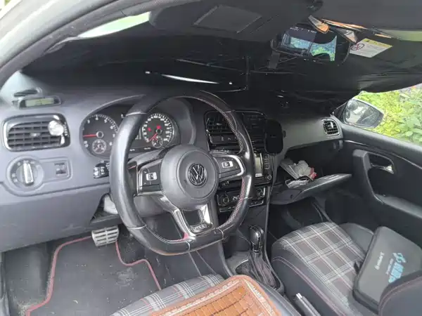 Volkswagen Polo 2016