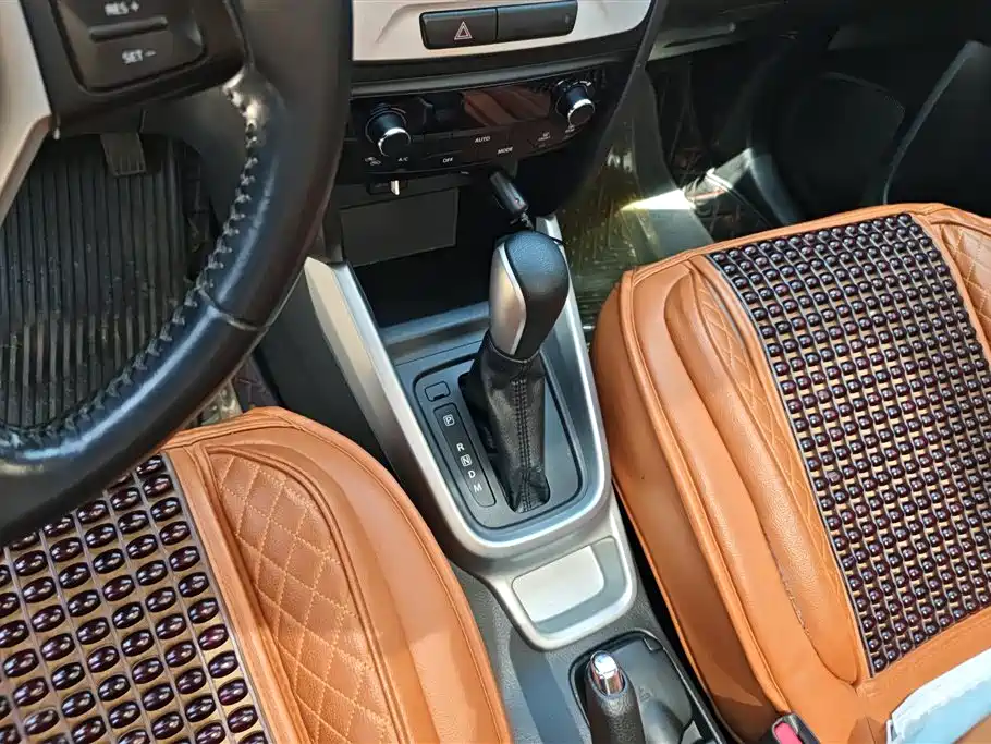 Suzuki Vitara 2016 — фото 16